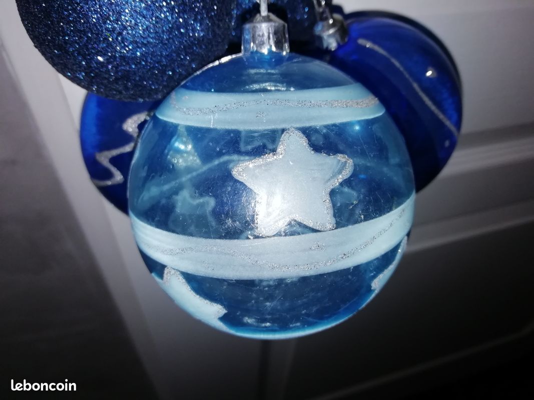 Boule de Noël bleu nuit décors argentés verre soufflé ø 8cm
