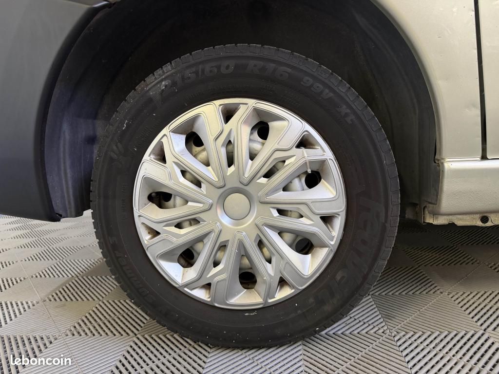 PEUGEOT EXPERT 1.6l HDi 90ch Tepee Confort Pack Court - 9pl + Double Ouverture (image 9)