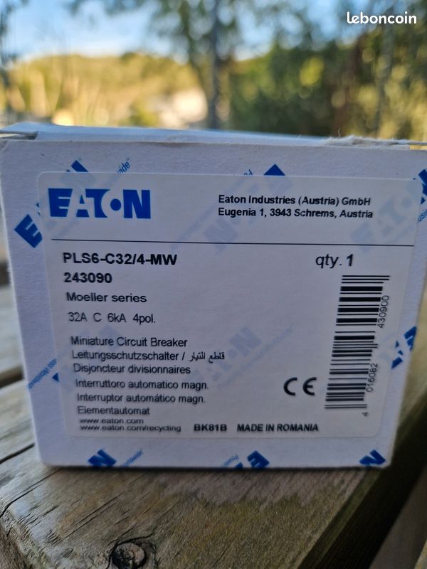 Disjoncteur tetraplaire eaton neuf (image 3)