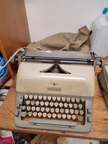 Machine À Écrire Typecast Typewriter Rose