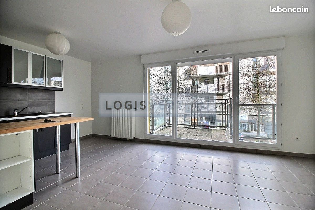 Appartement 2 pièces 45 m² · à Les Ulis · 45 m² · 935 €