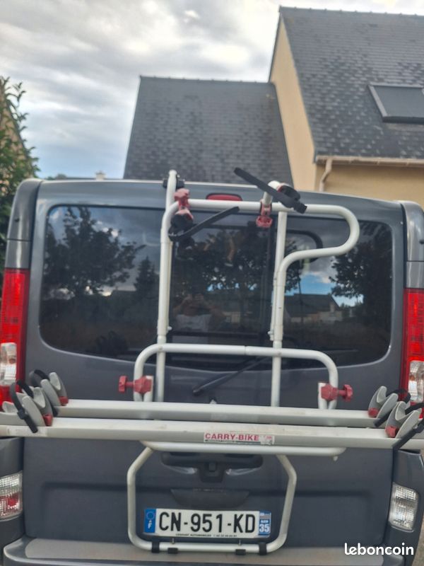 Porte velo hayon trafic 2 et 3 (image 1)