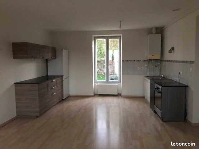 Appartement 3 pièces 55 m² · à Saint-Étienne · 55 m² · 650 €