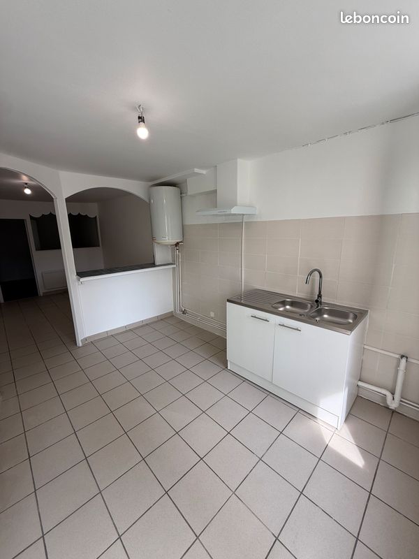 Appartement 4 pièces 37 m² · à Grenoble · 37 m² · 570 €/mois