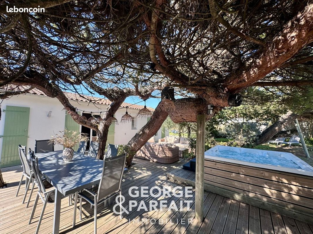 Maison 9 pièces 155 m² · à Sainte-Marie-de-Ré · 155 m² · 1 102 500 €