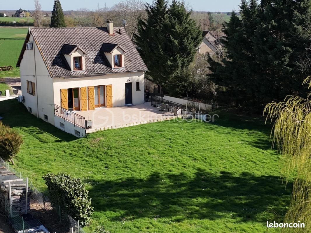 Maison 7 pièces 130 m² · à Villeneuve-sur-Yonne · 130 m² · 230 000 €
