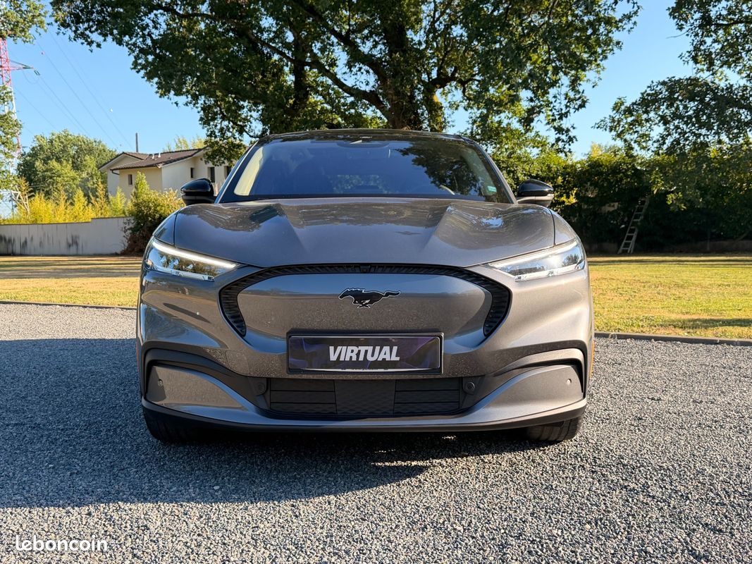 FORD MUSTANG MACH-E Standard Range 269ch RWD | Pack Technologie • B&O • Toit panoramique (image 2)