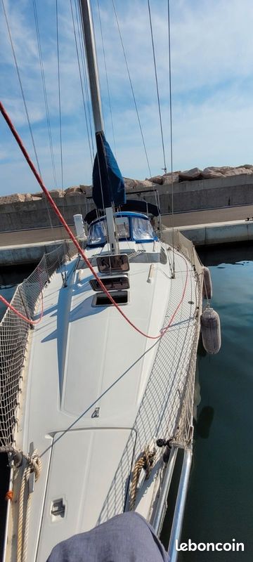 Beneteau Oceanis 350 — View photo 1