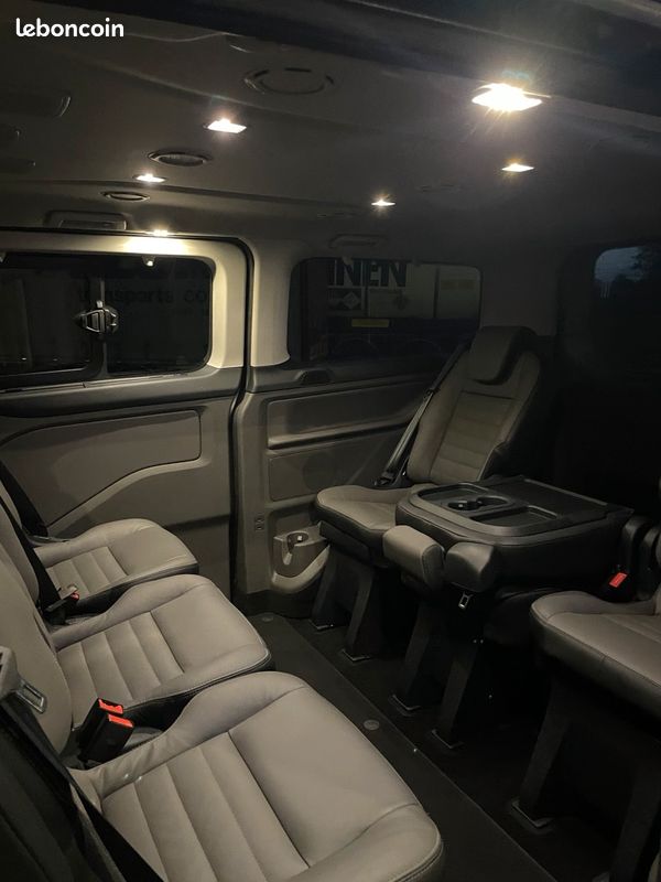 Ford Tourneo Custom Active 9 places – moteur 21 300 km, châssis 192 000 km - Novembre 2021 (image 4)
