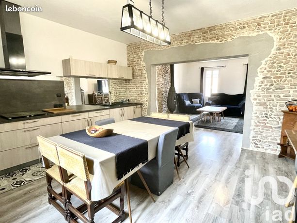 Maison 9 pièces 234 m²