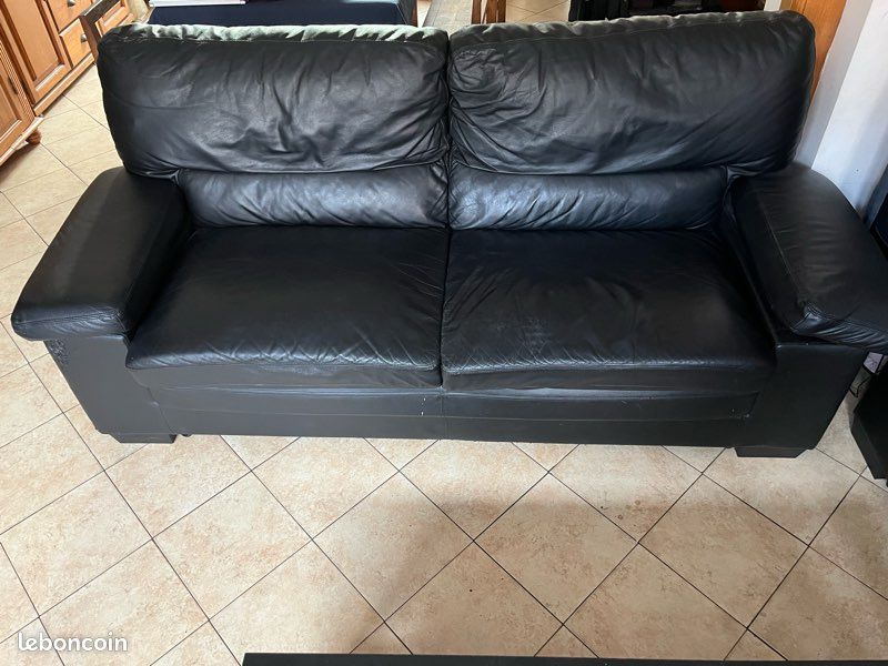 Vends deux canapés en cuir (image 2)