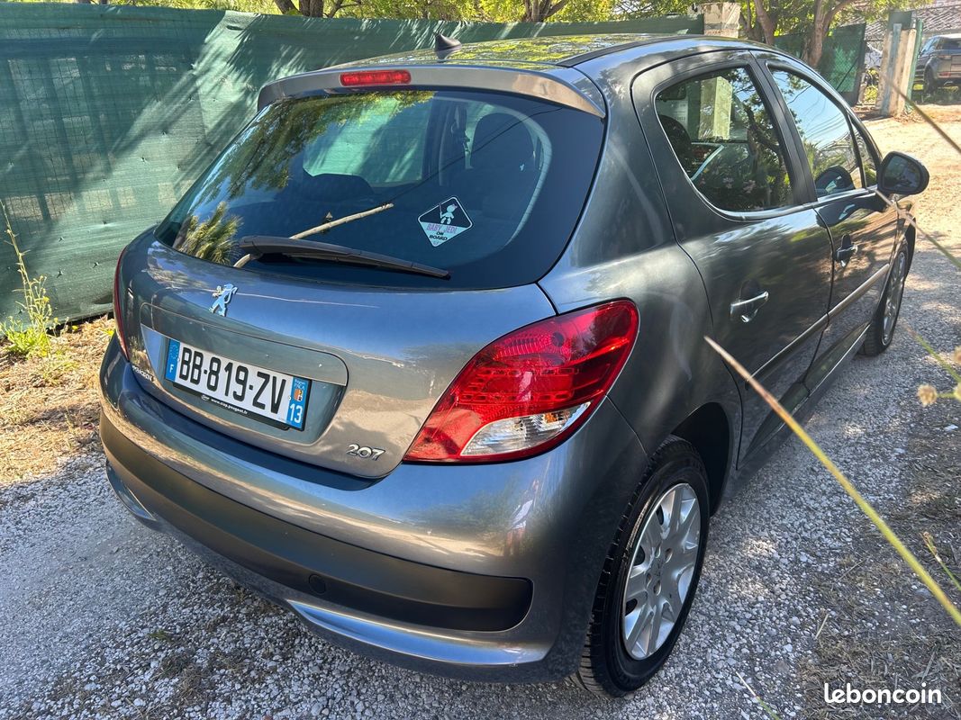 Peugeot 207 1.4 75 cv 5 porte 2ème Main (image 4)