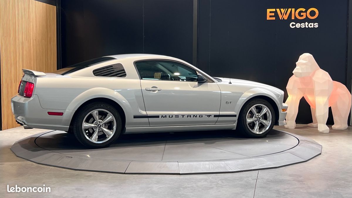 FORD MUSTANG FASTBACK GT V8 4.6L 305ch SACT 24 soupapes - CARTE GRISE FRANCAISE (image 28)