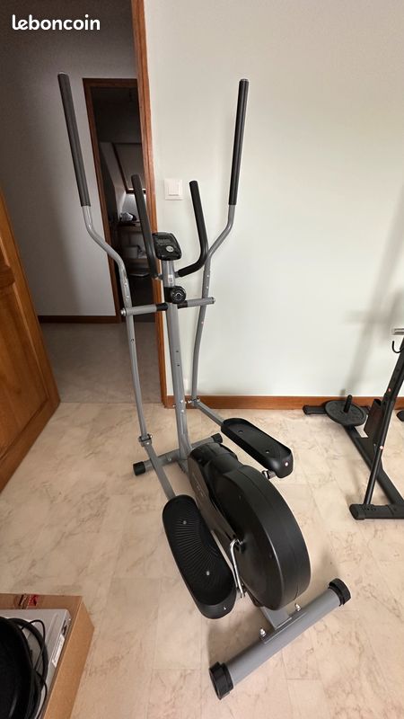 Velo elliptique energetics xt 121 tres bon etat tres Sport