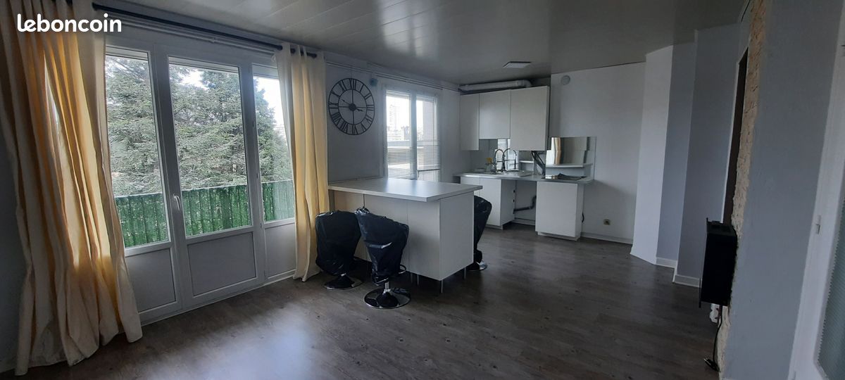 Appartement 2 pièces 48 m² · à Saint-Étienne · 48 m² · 580 €