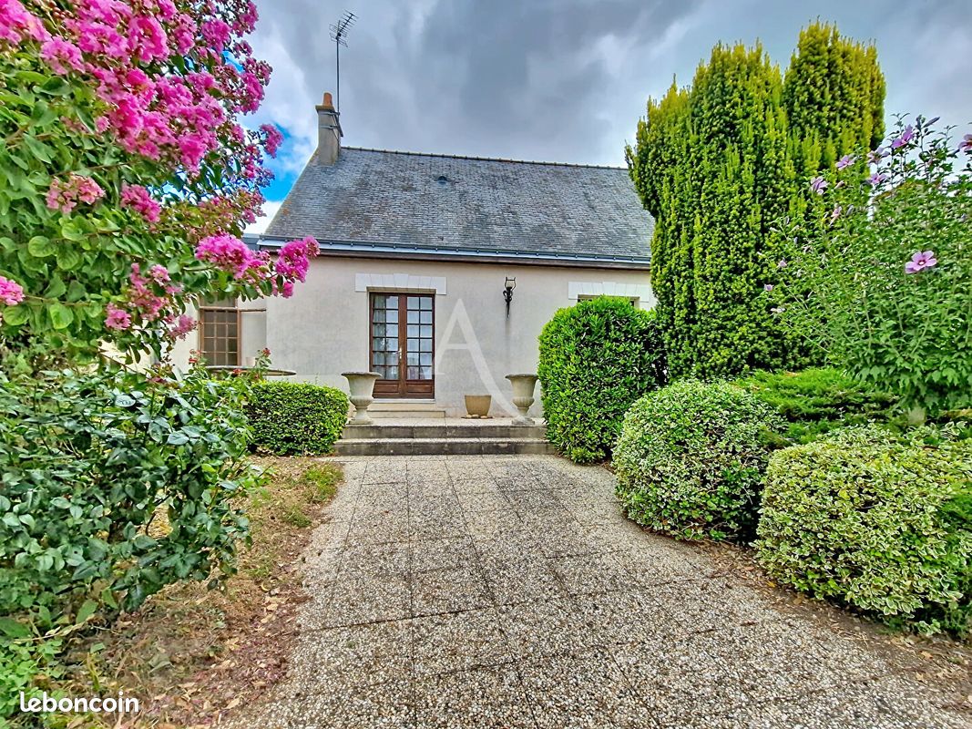 Maison 3 pièces 110 m² · à Le Puy-Notre-Dame · 110 m² · 187 500 €