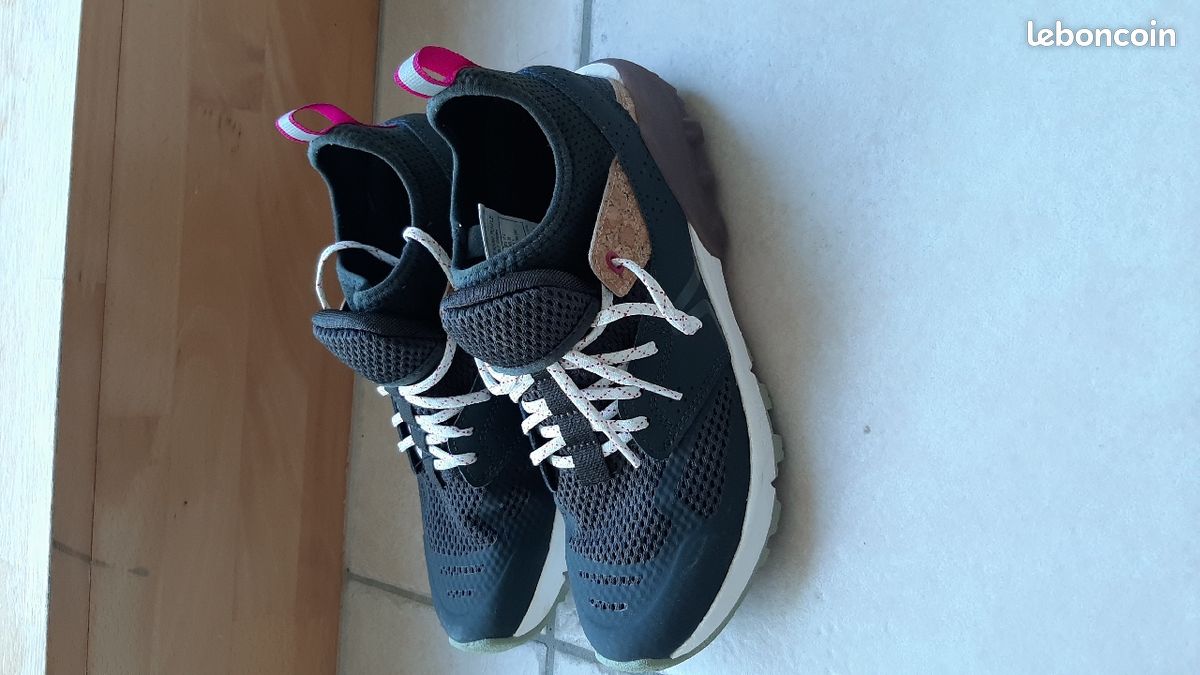 Chaussures de marche Decathlon (image 1)