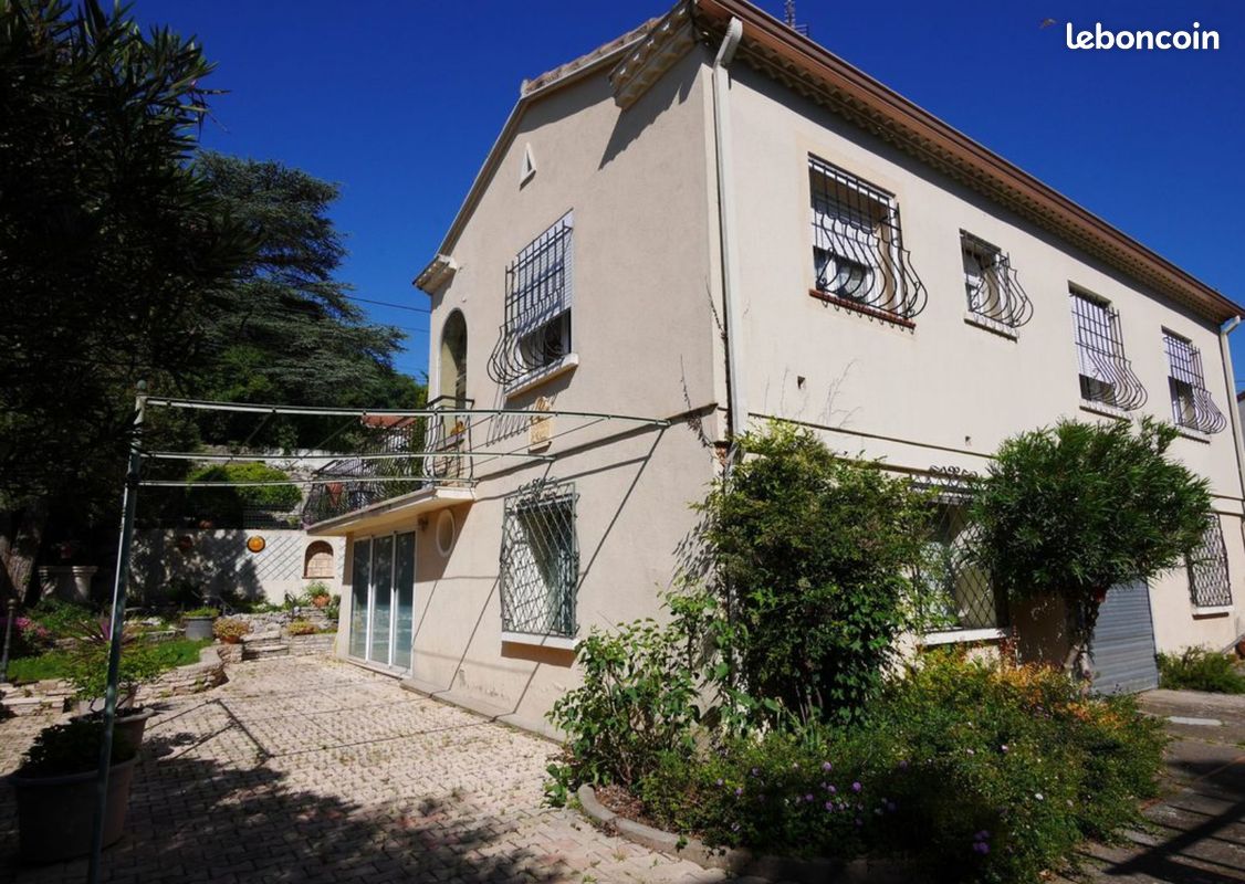 Maison 4 pièces 120 m² · à Marseille · 120 m² · 940 000 €