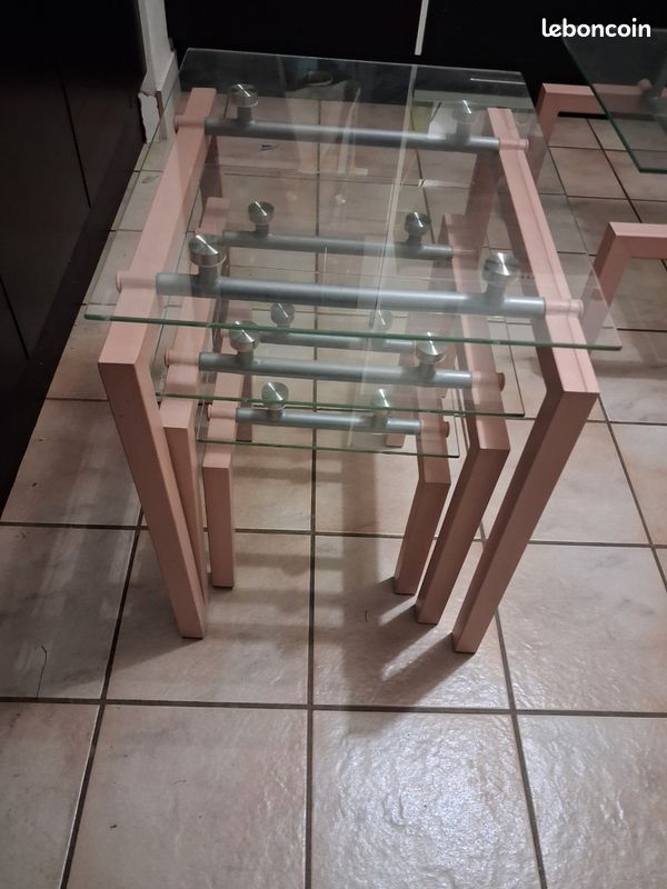 Table basse et 3 tabourets en verre (image 14)