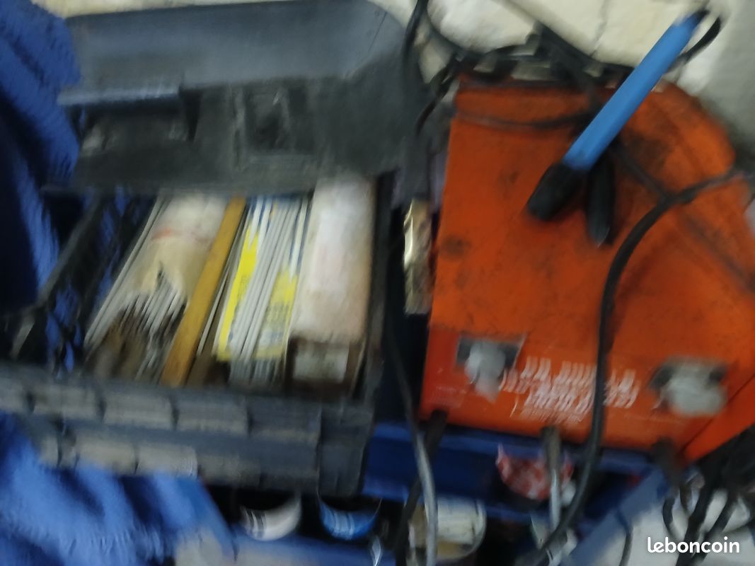 Poste a souder avec des boites de baguettes (image 8)