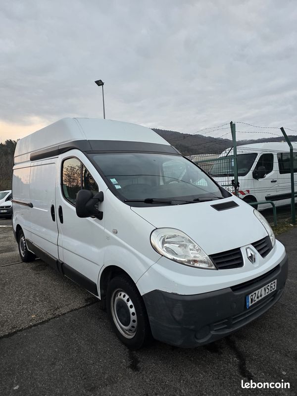 Renault Trafic 2.0 DCi 90cv (image 1)