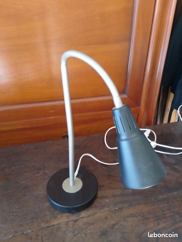 Lampe de bureau (image 3)