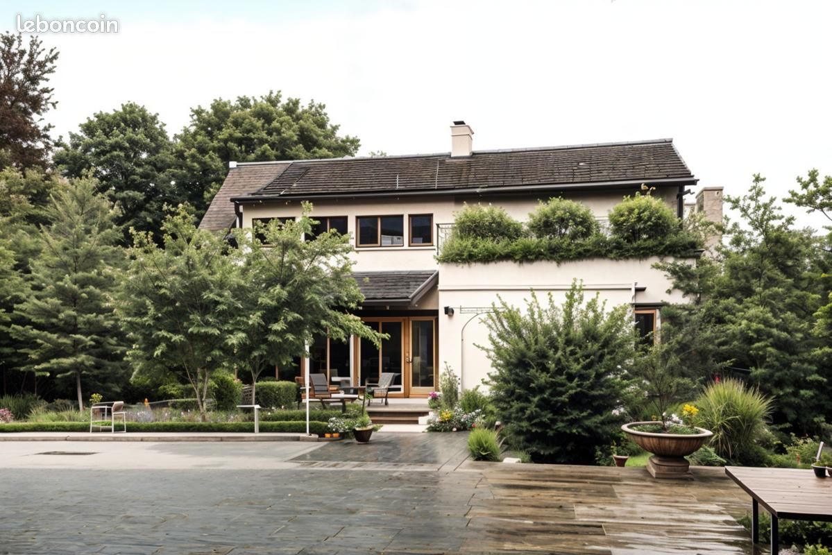 Maison 8 pièces 230 m² · à Noisy-le-Grand · 230 m² · 950 000 €