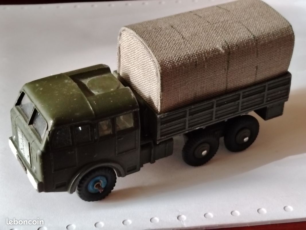 Ancien Camion Militaire Berliet Tout-terrain Dinky Toys FR 1/43 – Réf 818