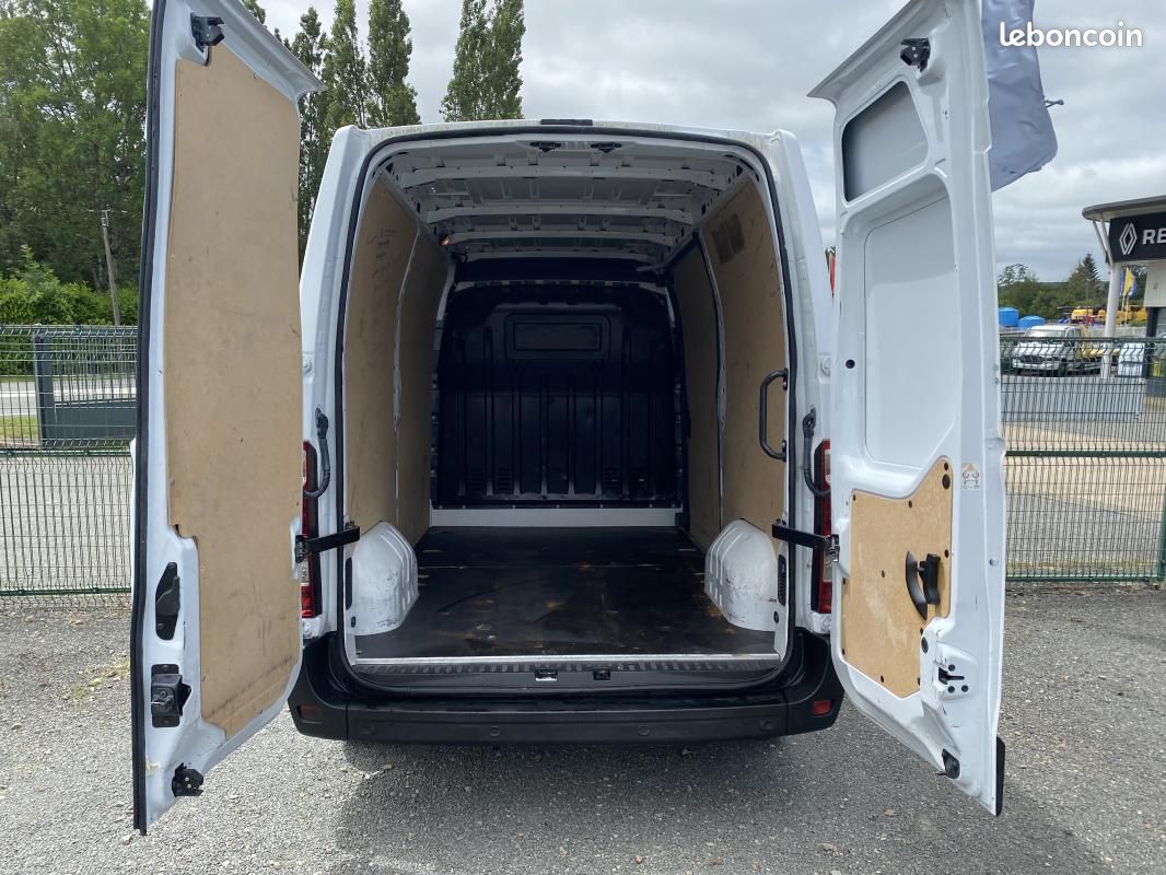 Renault Master III L2H2 BLUE DCI 135 CONFORT (image 8)