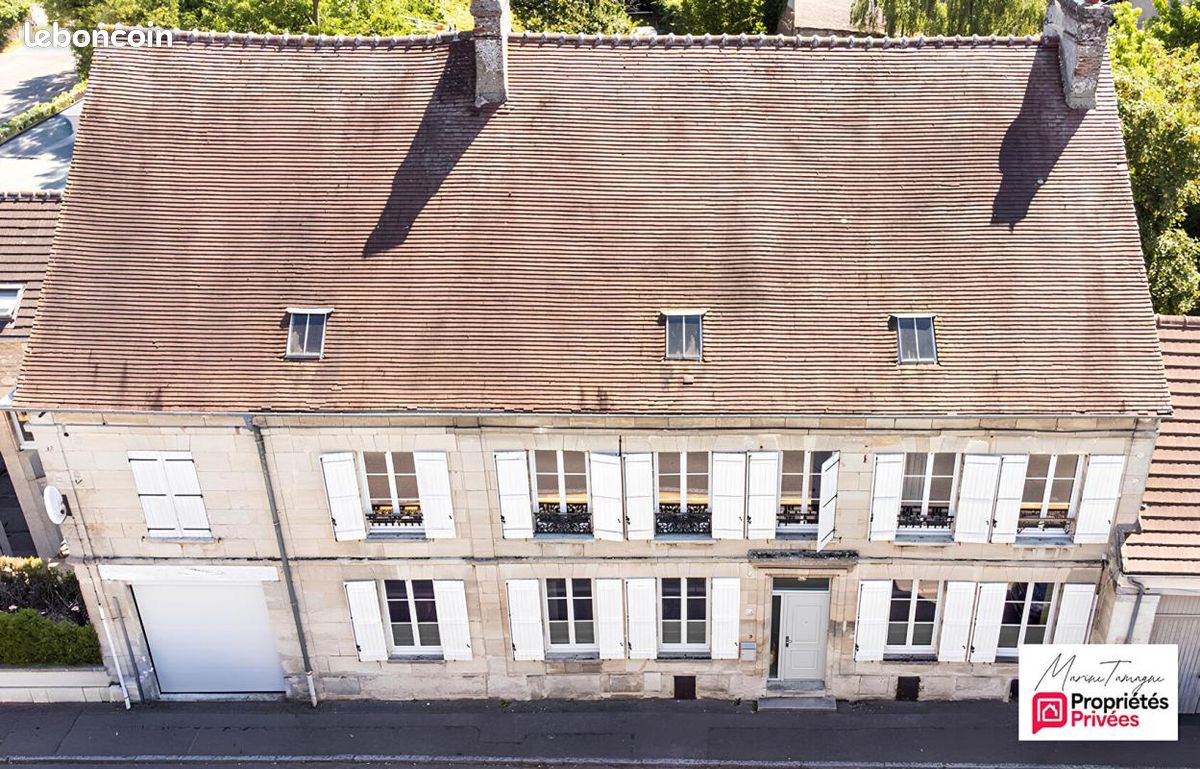 Maison 11 pièces 270 m² · à Fleurines · 270 m² · 750 000 €
