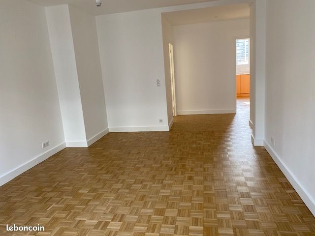Appartement 4 pièces 79 m² · à Paris · 79 m² · 2 732 €/mois