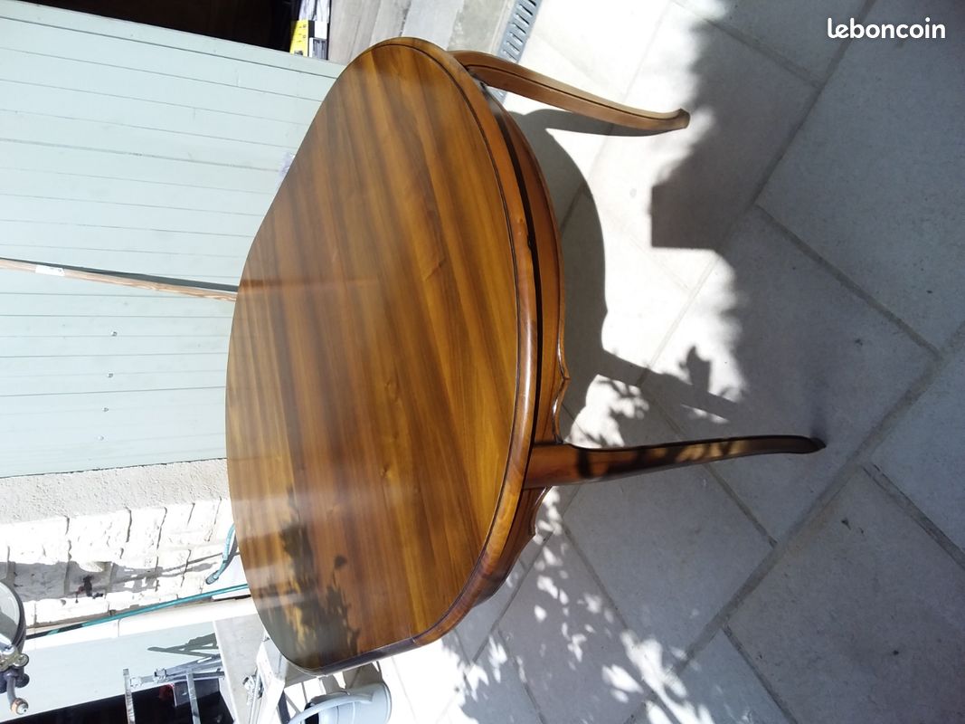 Table en noyer (image 2)