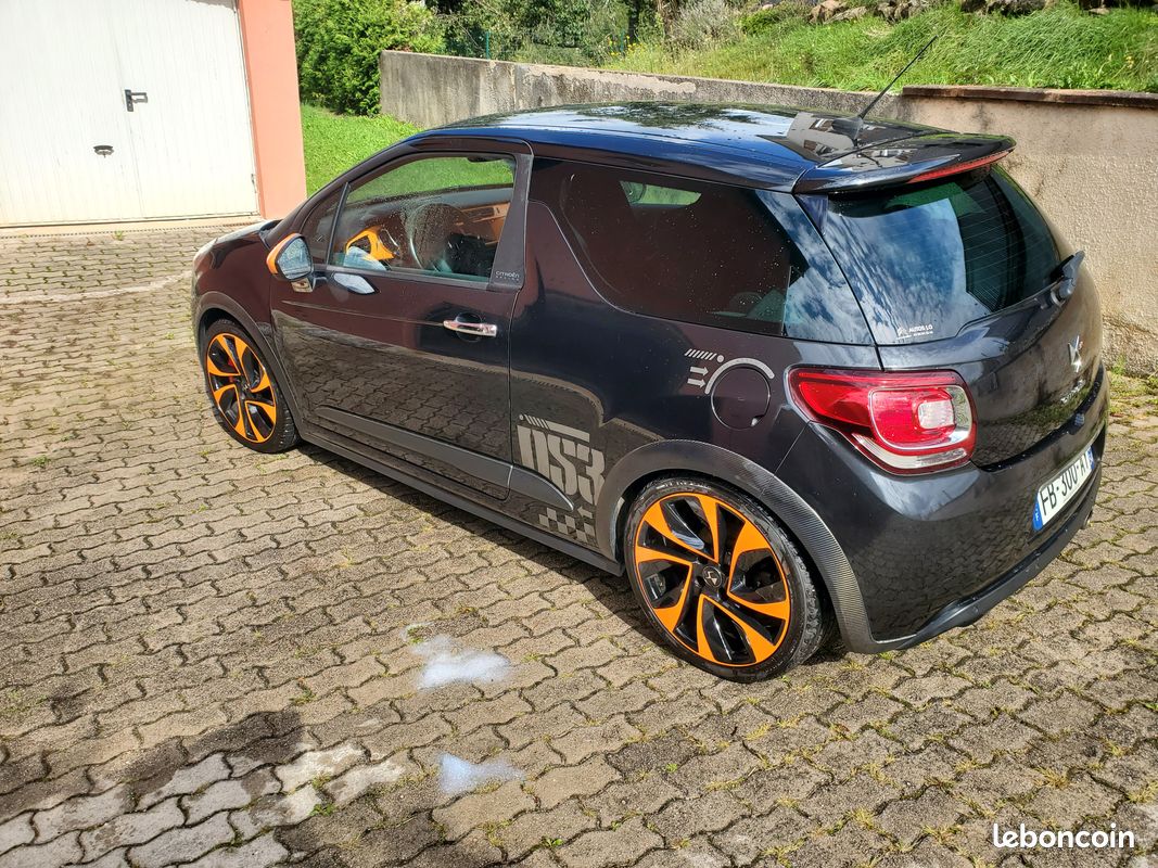 Ds3 RACING entièrement restaurée :ETAT NEUF. CT VIERGE - Voitures