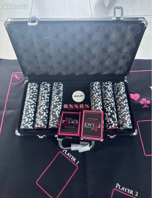 Ynnhik Tapis de Jeu de Cartes Magic Card Mat Flannel Poker Pad Black pour Les Amateurs de Jeux de Cartes et Magic Performance (63,62 x 15,75 Pouces / / 16,14 x 12,20