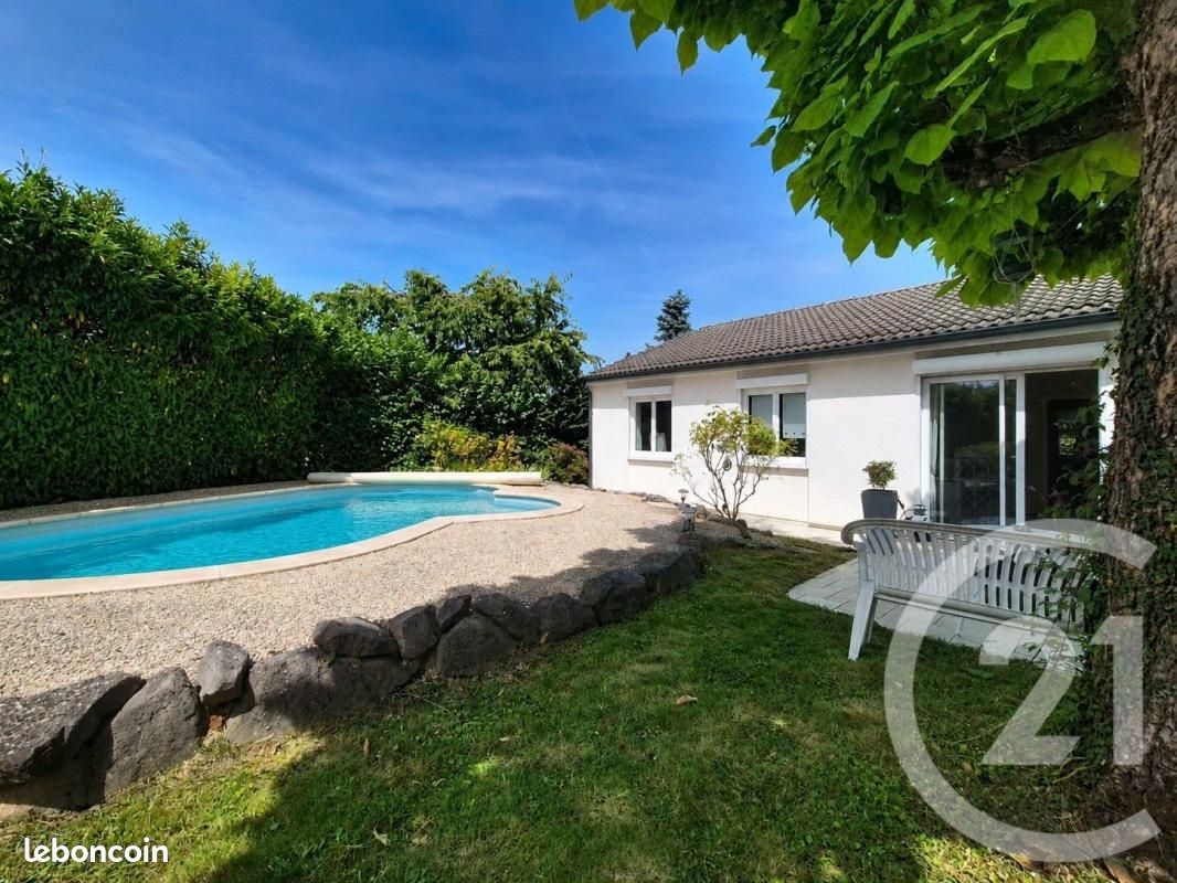 Maison 4 pièces 102 m² · à Villette-d'Anthon · 102 m² · 420 000 €