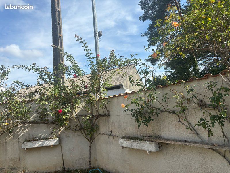 Maison 7 pièces 315 m² · à Civray · 315 m² · 239 000 €