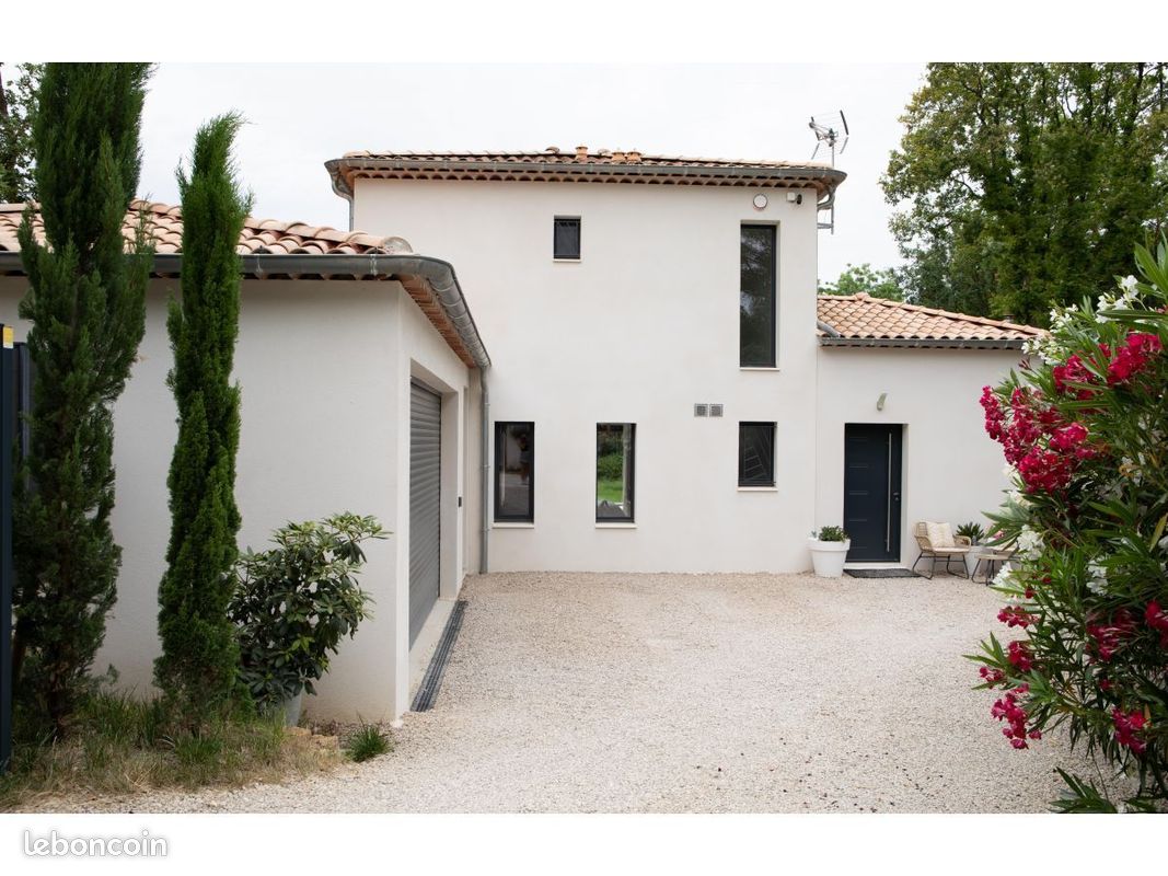 Maison 5 pièces 113 m² · à La Bastidonne · 113 m² · 583 990 €