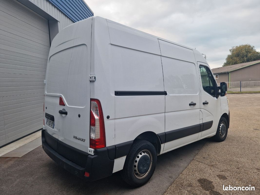Renault Master 3 F3300 L1H2 dCi 135 Grand Confort, 1ere Main, GPS, Tab, Caméra, 3 places, TVA récup, Reprise Possible (image 4)