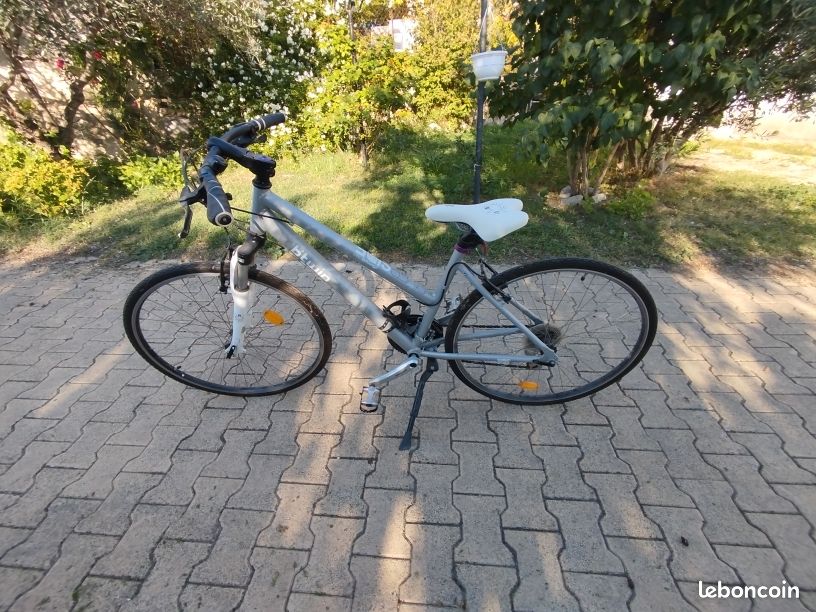 Vélo femme Btwin Riverside Vélos