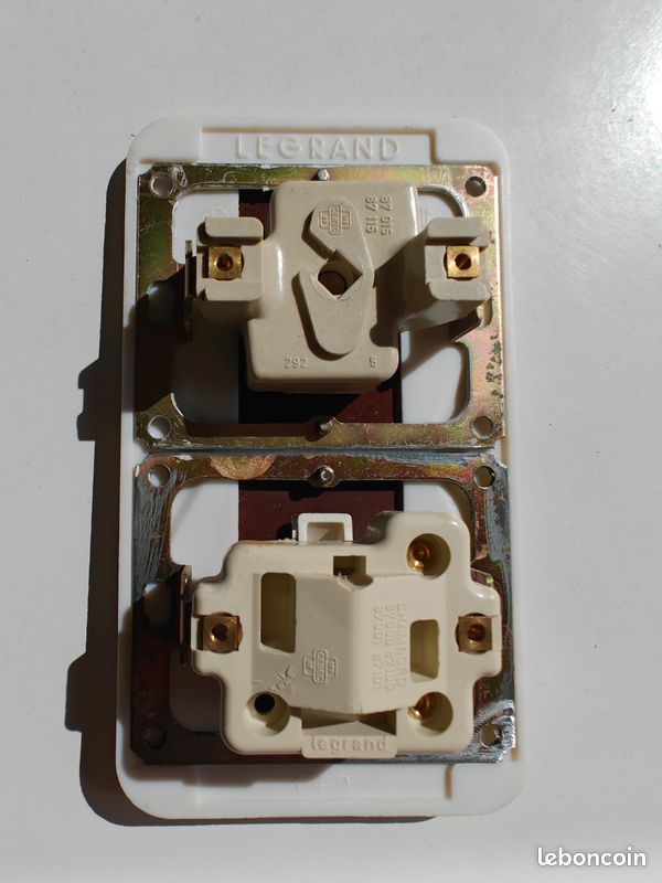 Lot De Prises Et Interrupteurs Legrand Chambord - Simples, Doubles, Cachés (neuf, Sans Boîte)