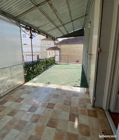 T3 meublé avec terrasse de 20m2