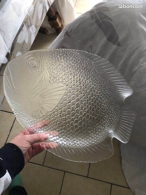 6 petites assiettes poissons + une grande (image 3)