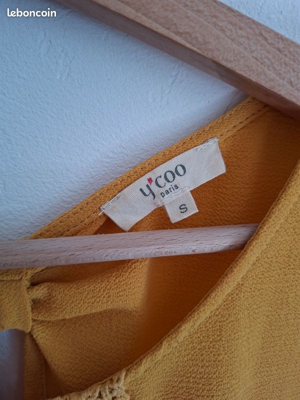 Haut bleu et blanc neuf taille S marque Ycoo étiqueté à 38€ (sg