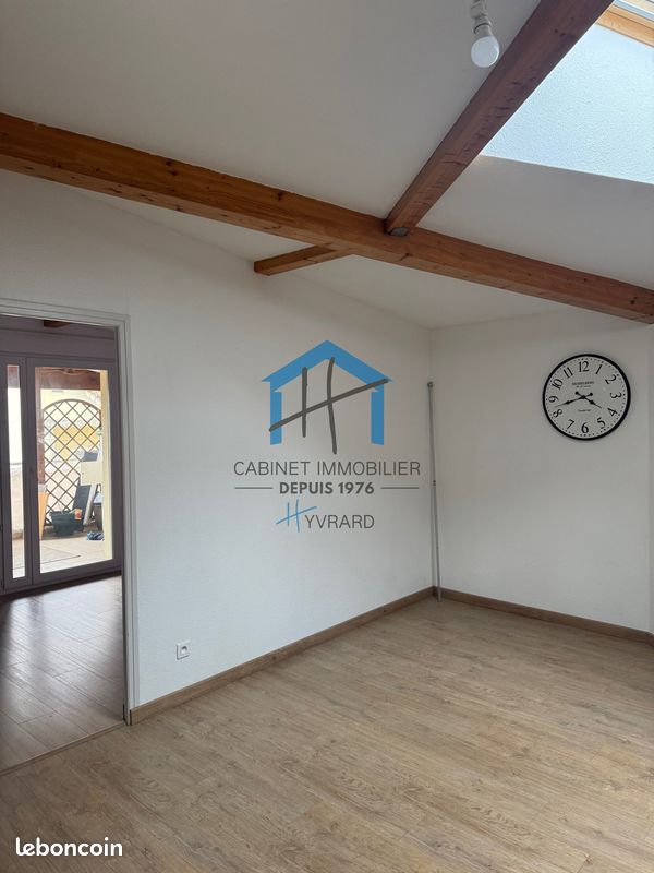 Appartement a louer saint-chamond - 4 pièce(s) - 100 m2 - Surfyn