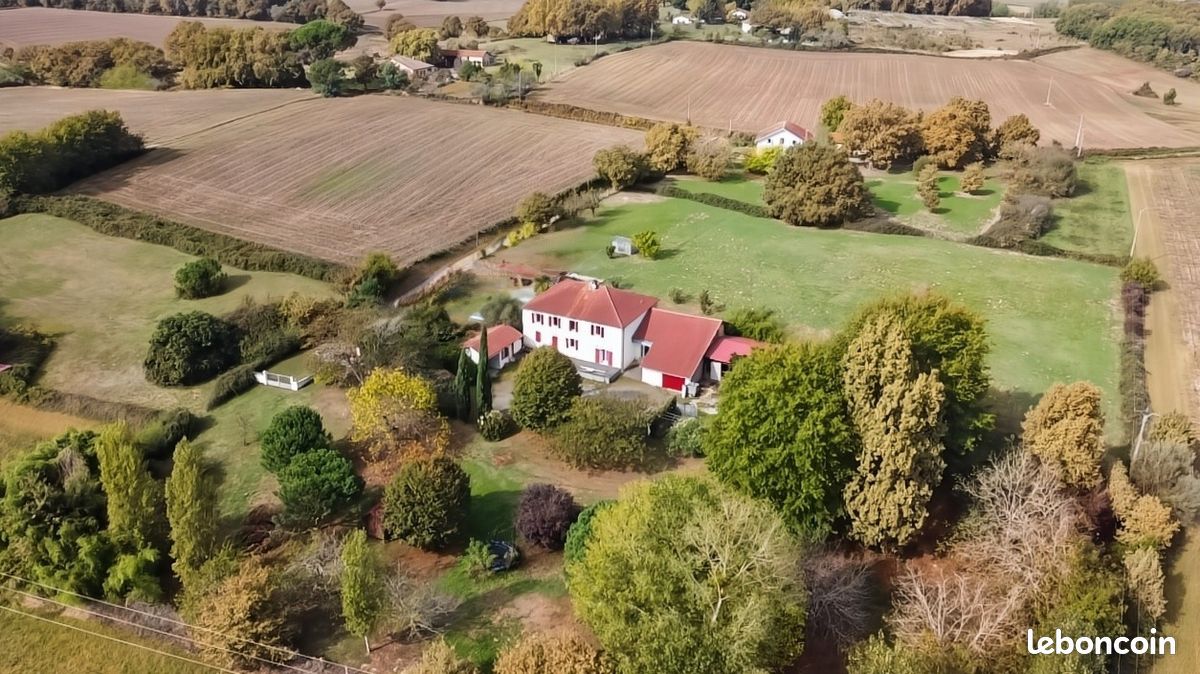 Maison 8 pièces 252 m² · à Montsoué · 252 m² · 312 060 €