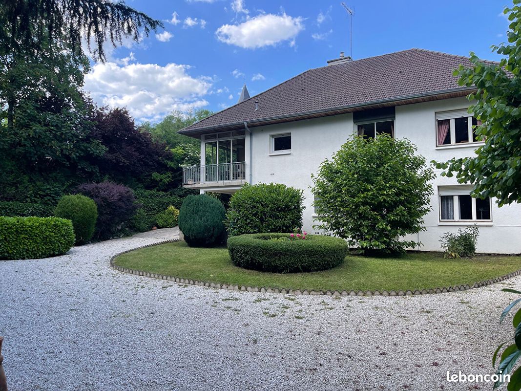 Maison 7 pièces 183 m² · à Fontaine-lès-Dijon · 183 m² · 565 000 €