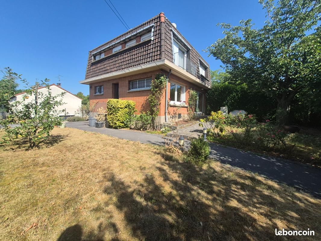 Maison 4 pièces 126 m² · à Marly · 126 m² · 230 000 €