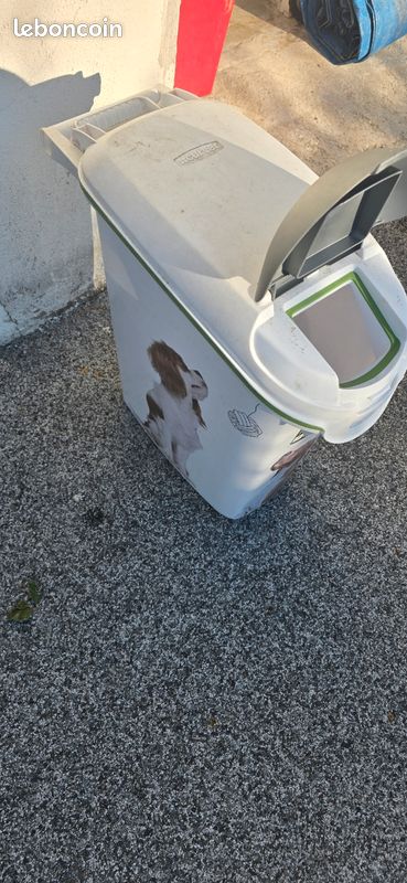 Boite curver croquettes chien (image 3)