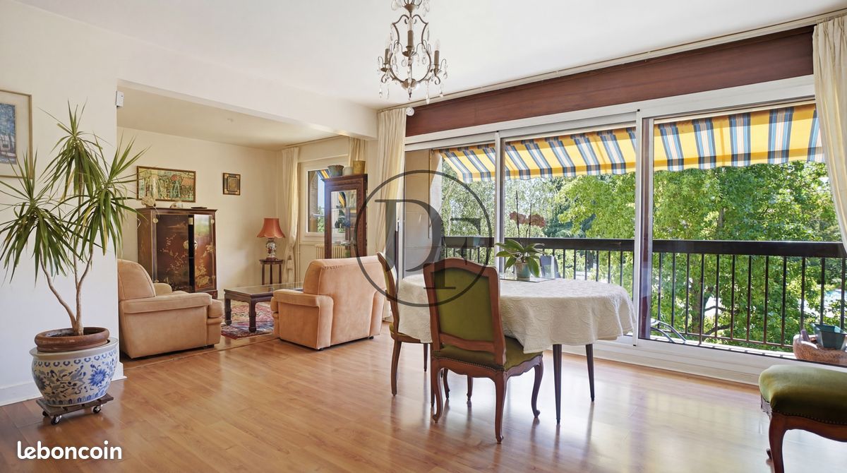 Appartement 4 pièces 79 m² · à Fontainebleau · 79 m² · 380 000 €