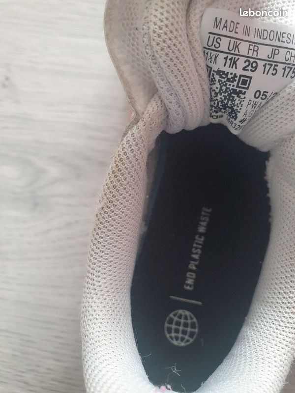 Chaussures Adidas taille 29 fille (image 3)